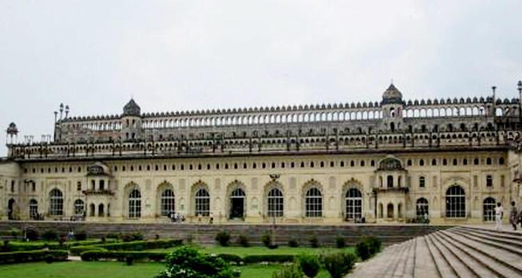 Hotel Cristelia Lucknow Exterior photo