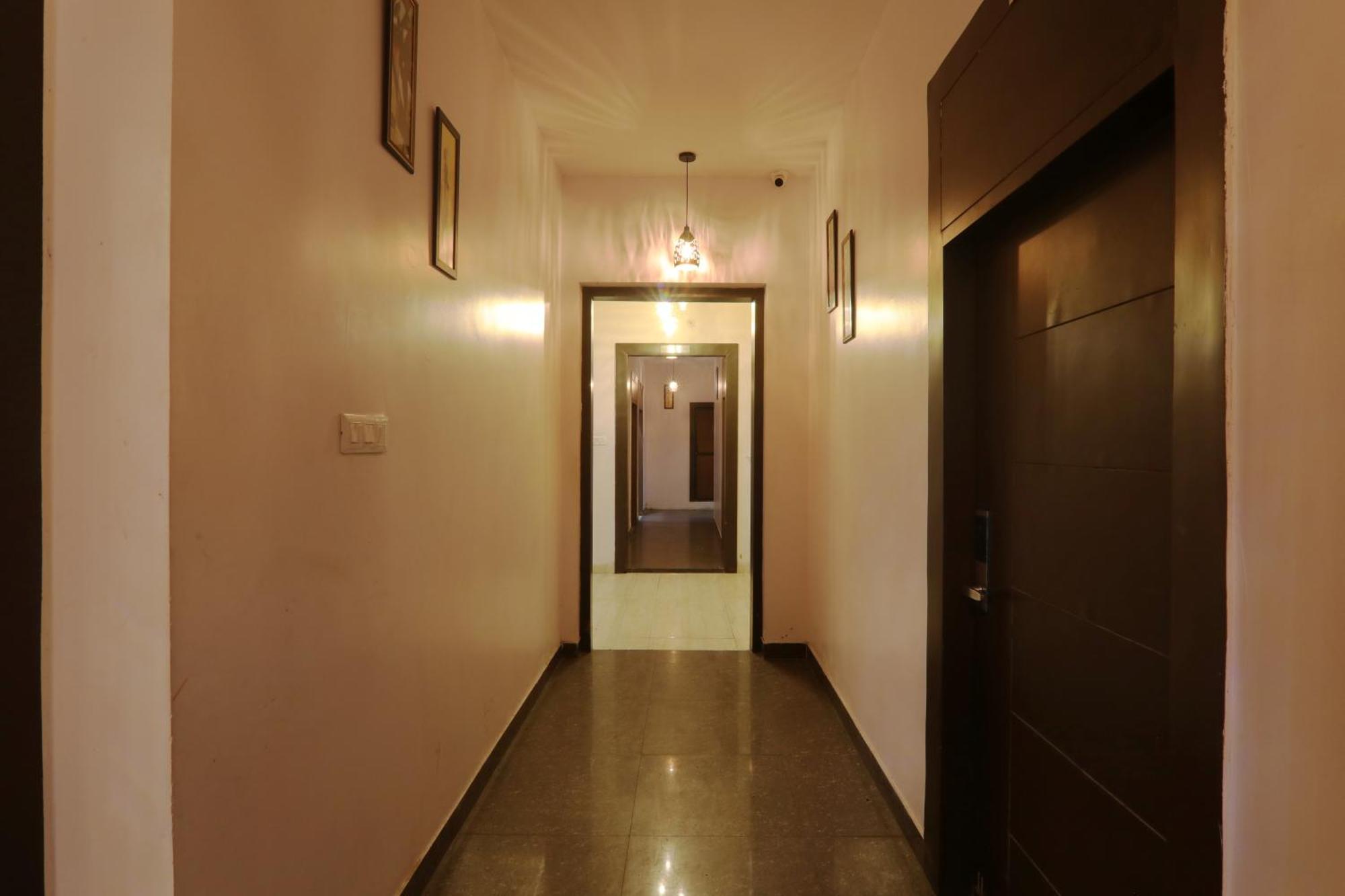Hotel Cristelia Lucknow Exterior photo